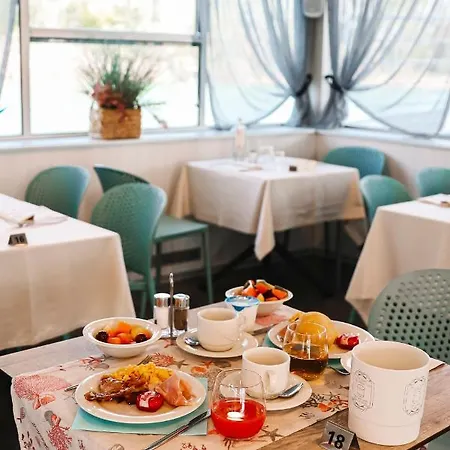 Marina Azzurra Hotel