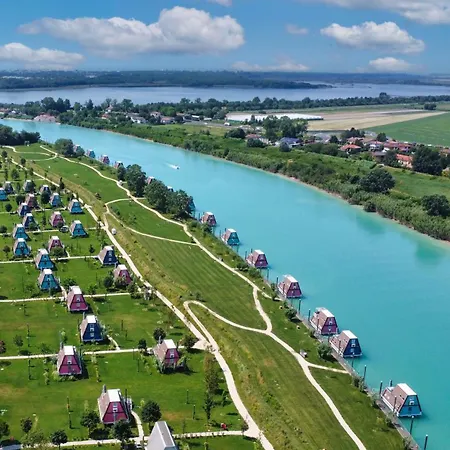 Marina Azzurra 4*