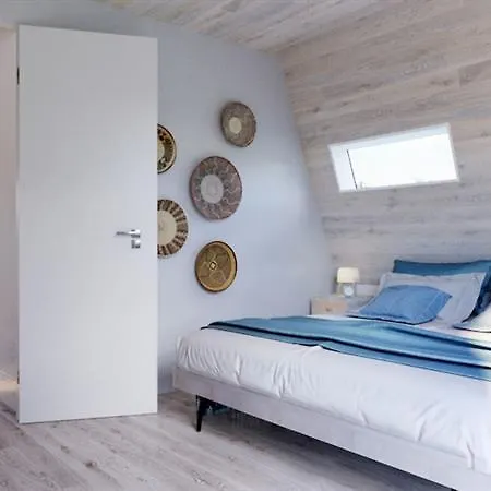 Marina Azzurra لينانو سابيادورو